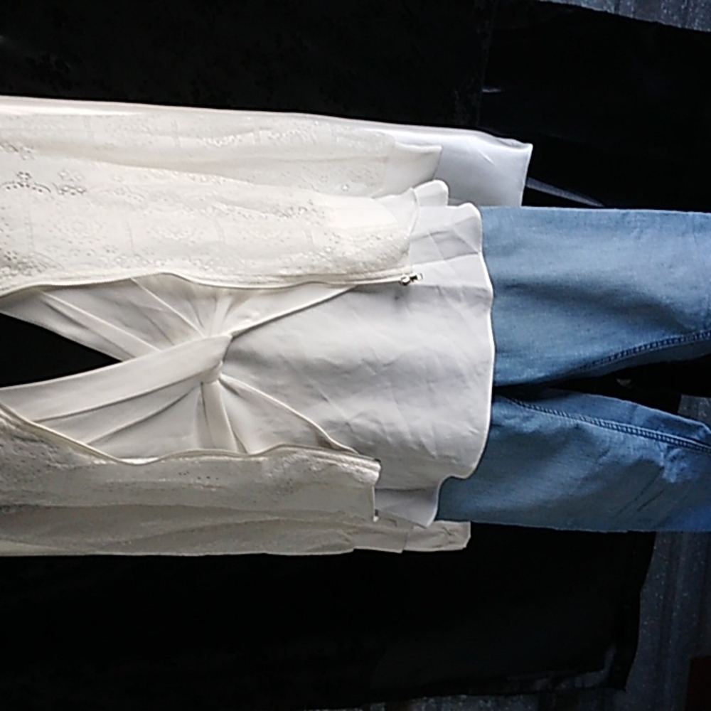 Outfit: Ivory White Jacket(XS) Off WhiteBlouse (S).  Pants M/L